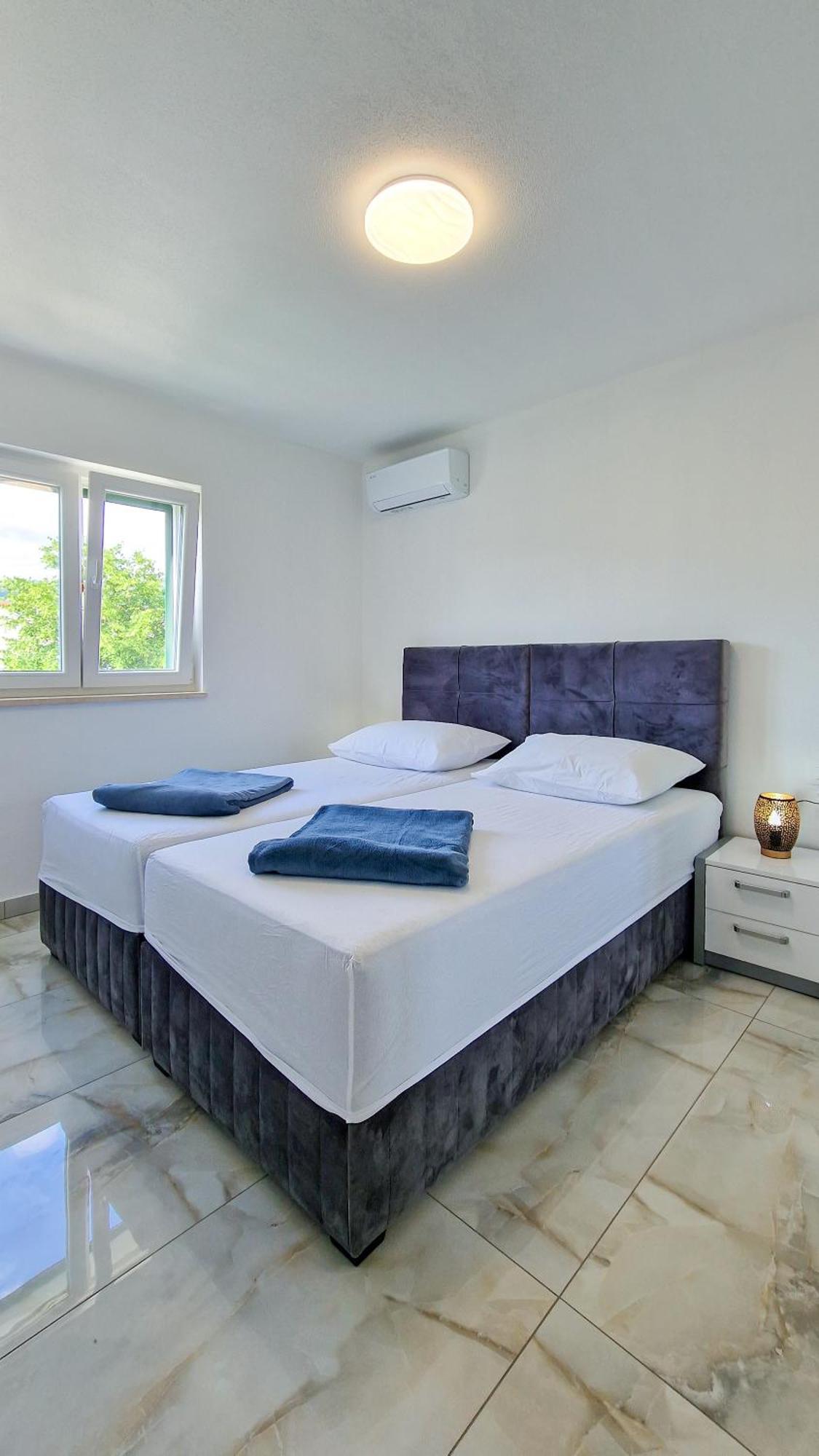 Apartment Marko & Simun Kaštela